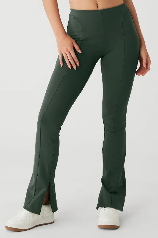 High-Waist Zip It Flare Legging - Dark Cactus